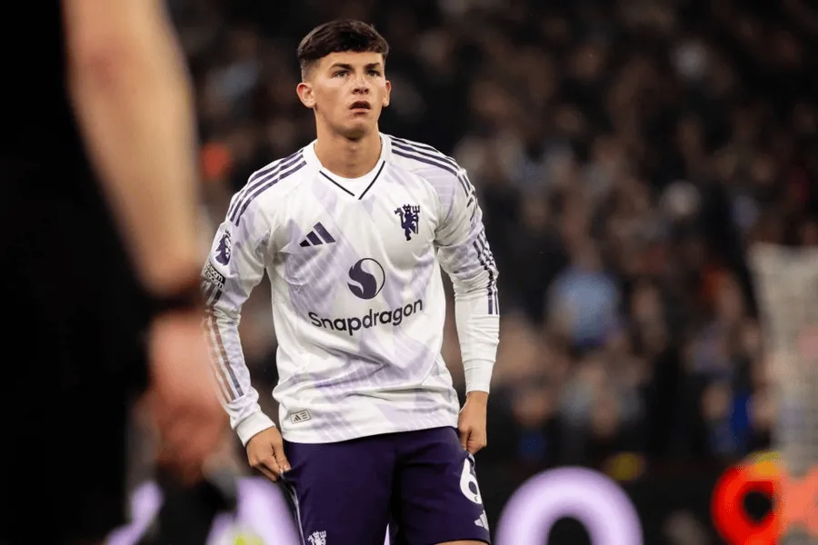 星空体育app-记者：莱西今早再次与曼联一线队训练，卡里克有意提拔他