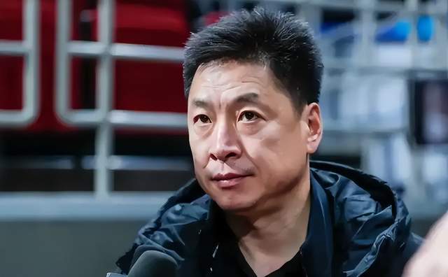 星空体育app官方下载-重返广东，接替杜锋？李春江做出回应，尘埃落定，其子表态有深意